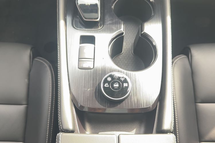 Used Nissan X-Trail 2023 e-POWER Ultra-Hybrid Dual-Motor All-Wheel-Drive Supreme Edition Interior 2