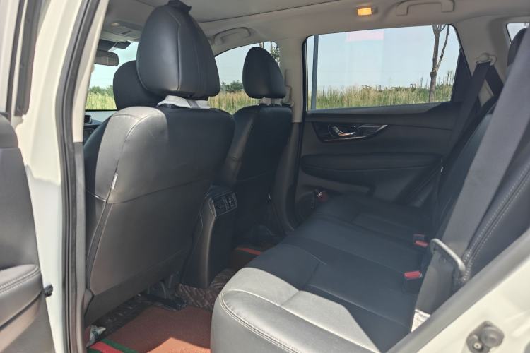 Used Nissan X-Trail 2023 Classic 2.0L Two-Wheel Drive Smart Connect & Comfort Edition Interior 2