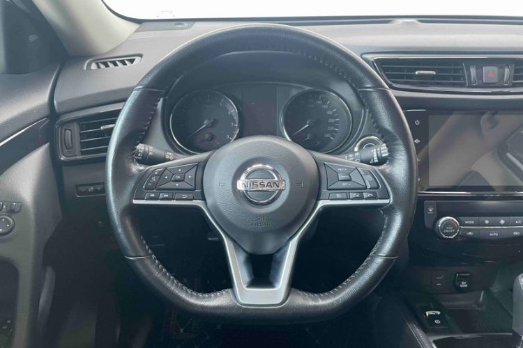 Used Nissan X-Trail 2023 Classic 2.0L Two-Wheel Drive Smart Connect Premium Edition Interior 2