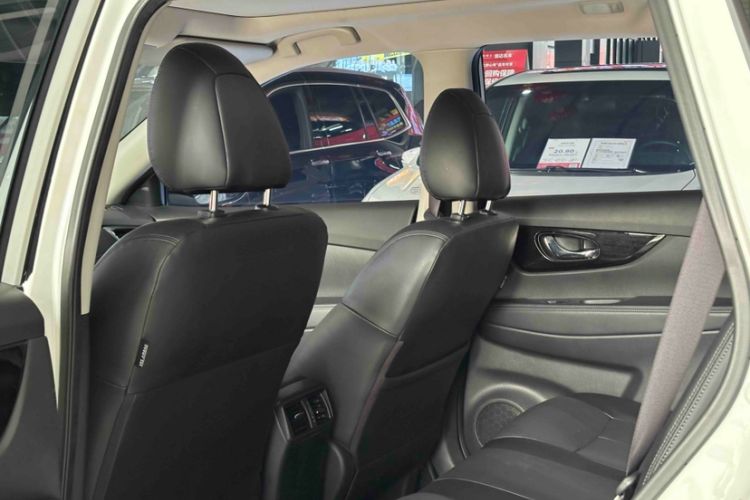Used Nissan X-Trail 2023 Classic 2.0L Two-Wheel Drive Smart Connect & Comfort Edition Interior 3