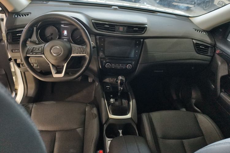 Used Nissan X-Trail 2023 Classic 2.0L Two-Wheel Drive Smart Connect & Comfort Edition Interior 3