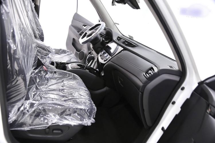 Used Nissan X-Trail 2023 Classic 2.0L Two-Wheel Drive Smart Connect Premium Edition Interior 7