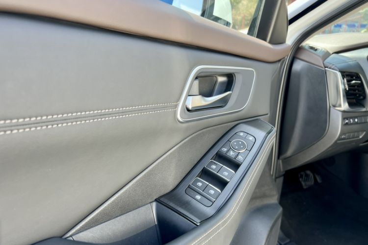 Used Nissan X-Trail 2023 e-POWER Ultra-Hybrid Dual-Motor All-Wheel-Drive Luxury Edition Interior 9