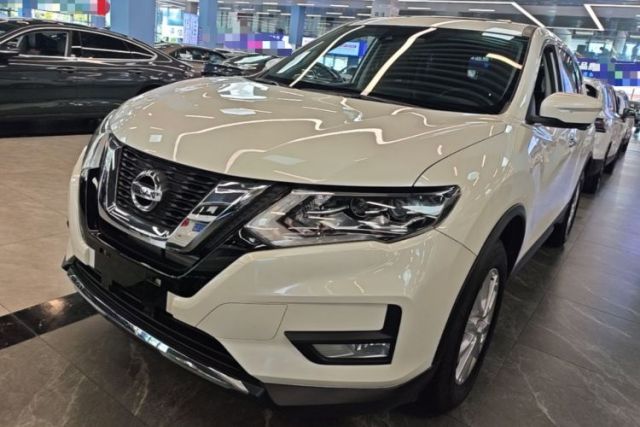 Used Nissan X-Trail 2023 Classic 2.0L Two-Wheel Drive Smart Connect Premium Edition