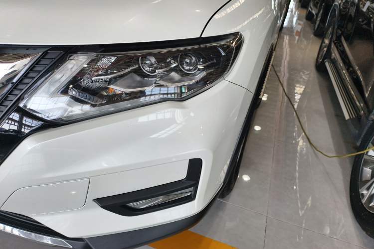 Used Nissan X-Trail 2023 Classic 2.0L Two-Wheel Drive Smart Connect Premium Edition Left Front Headlight