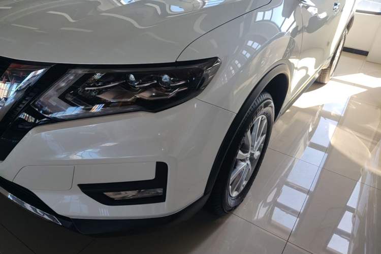 Used Nissan X-Trail 2023 Classic 2.0L Two-Wheel Drive Smart Connect Premium Edition Left Front Headlight