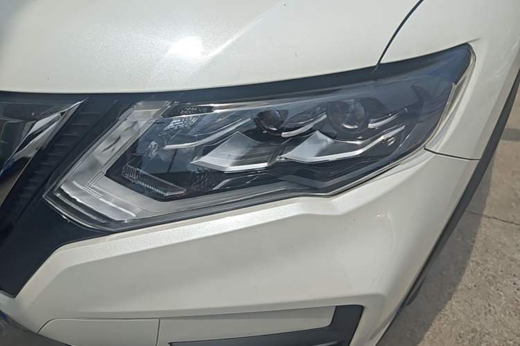 Used Nissan X-Trail 2023 Classic 2.0L Two-Wheel Drive Smart Connect Premium Edition Left Front Headlight