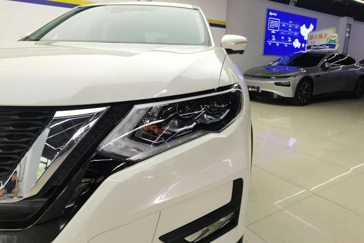 Used Nissan X-Trail 2023 Classic 2.0L Two-Wheel Drive Smart Connect Premium Edition Left Front Headlight