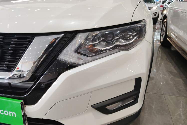 Used Nissan X-Trail 2023 Classic 2.0L Two-Wheel Drive Smart Connect Premium Edition Left Front Headlight