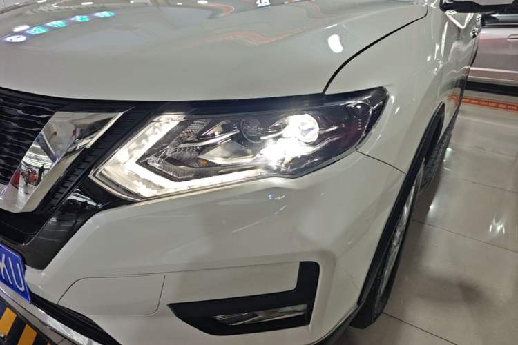 Used Nissan X-Trail 2023 Classic 2.0L Two-Wheel Drive Smart Connect Premium Edition Left Front Headlight