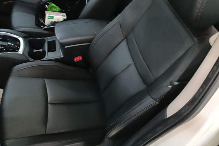 Used Nissan X-Trail 2023 Classic 2.0L Two-Wheel Drive Smart Connect Premium Edition Left Front Seat