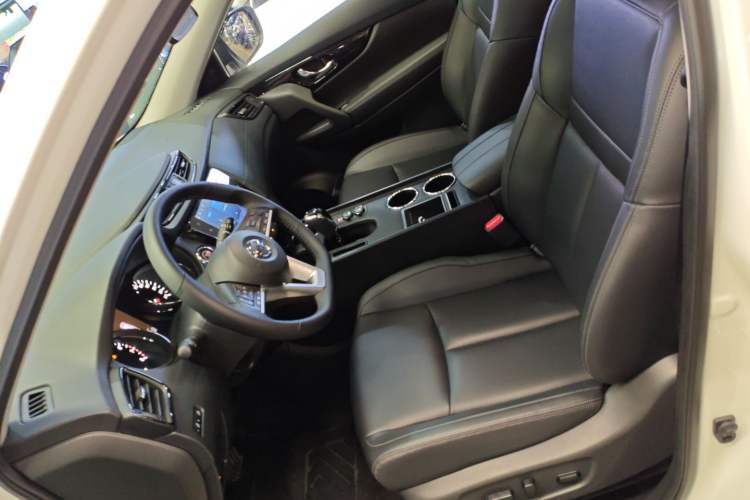 Used Nissan X-Trail 2023 Classic 2.0L Two-Wheel Drive Smart Connect & Comfort Edition Left Front Seat