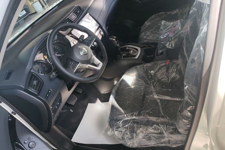 Used Nissan X-Trail 2023 Classic 2.0L Two-Wheel Drive Smart Connect Premium Edition Left Front Seat