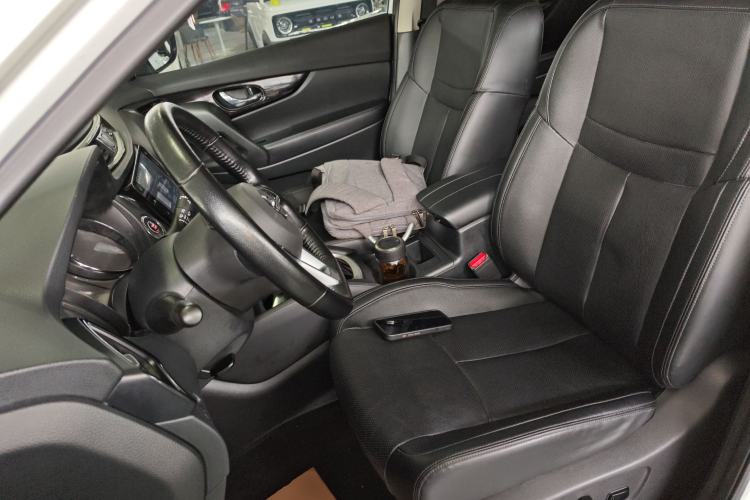 Used Nissan X-Trail 2023 Classic 2.0L Two-Wheel Drive Smart Connect & Comfort Edition Left Front Seat