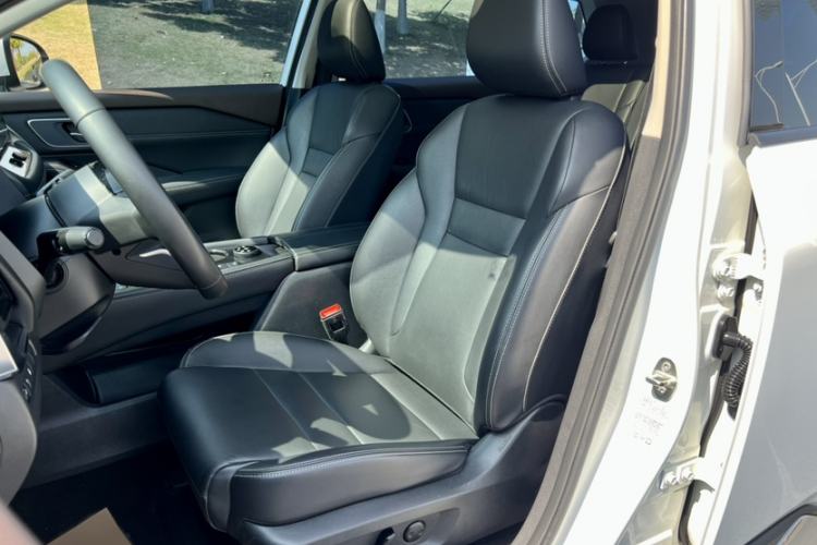 Used Nissan X-Trail 2023 e-POWER Ultra-Hybrid Dual-Motor All-Wheel-Drive Luxury Edition Left Front Seat