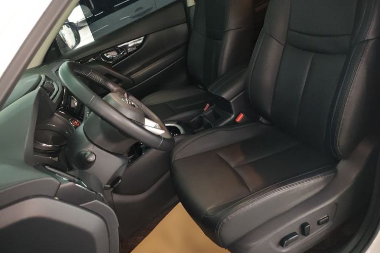 Used Nissan X-Trail 2023 Classic 2.0L Two-Wheel Drive Smart Connect & Comfort Edition Left Front Seat