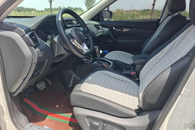 Used Nissan X-Trail 2023 Classic 2.0L Two-Wheel Drive Smart Connect & Comfort Edition Left Front Seat
