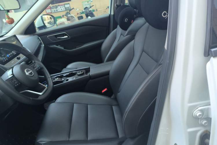 Used Nissan X-Trail 2023 e-POWER Ultra-Hybrid Dual-Motor All-Wheel-Drive Supreme Edition Left Front Seat