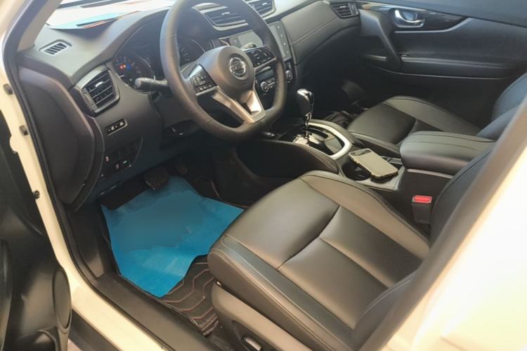 Used Nissan X-Trail 2023 Classic 2.0L Two-Wheel Drive Smart Connect Premium Edition Left Front Seat