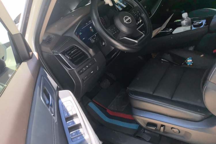 Used Nissan X-Trail 2023 e-POWER Ultra-Hybrid Dual-Motor All-Wheel-Drive Supreme Edition Left Front Seat