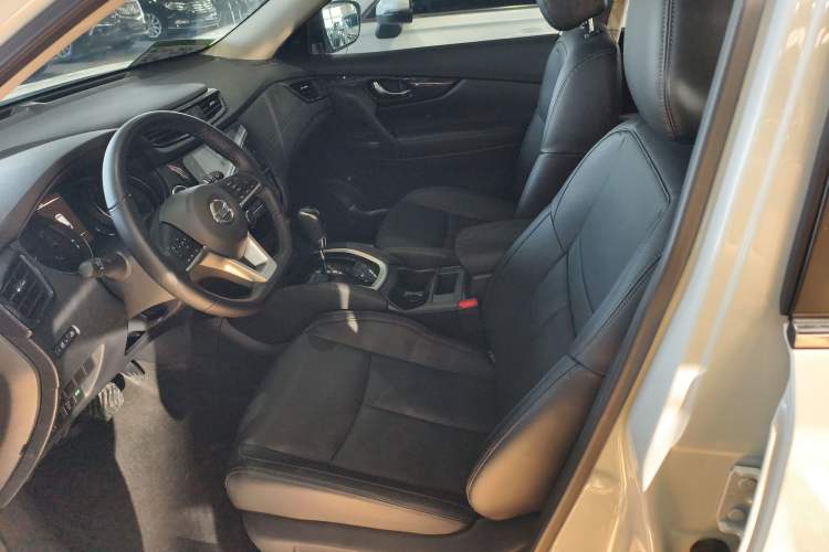 Used Nissan X-Trail 2023 Classic 2.0L Two-Wheel Drive Smart Connect & Comfort Edition Left Front Seat