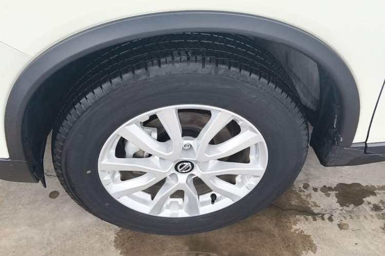 Used Nissan X-Trail 2023 Classic 2.0L Two-Wheel Drive Smart Connect Premium Edition Left Front Wheel Hub