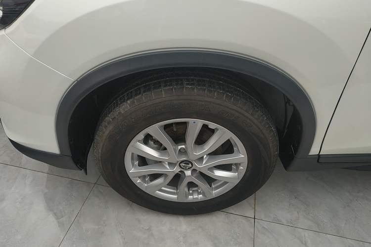 Used Nissan X-Trail 2023 Classic 2.0L Two-Wheel Drive Smart Connect Premium Edition Left Front Wheel Hub