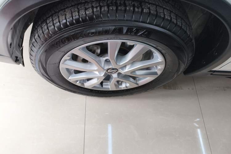 Used Nissan X-Trail 2023 Classic 2.0L Two-Wheel Drive Smart Connect Premium Edition Left Front Wheel Hub