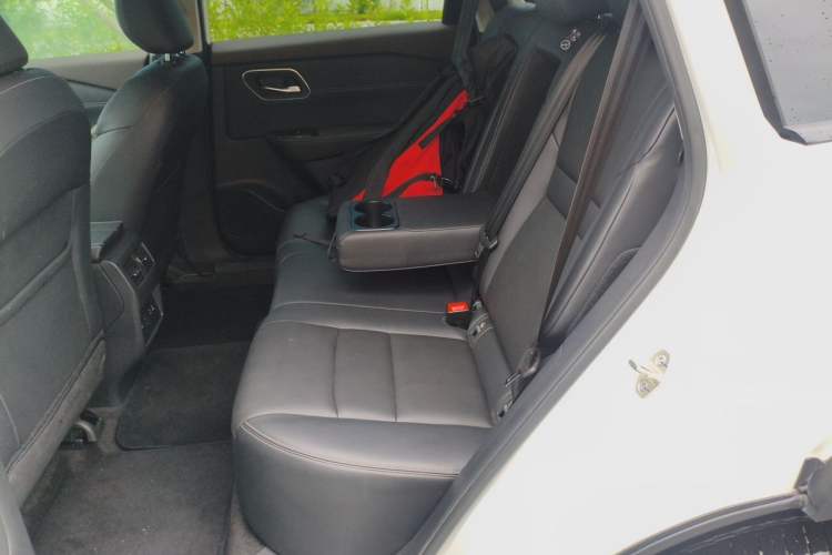 Used Nissan X-Trail 2023 e-POWER Ultra-Hybrid Dual-Motor All-Wheel-Drive Supreme Edition Left Rear Seat