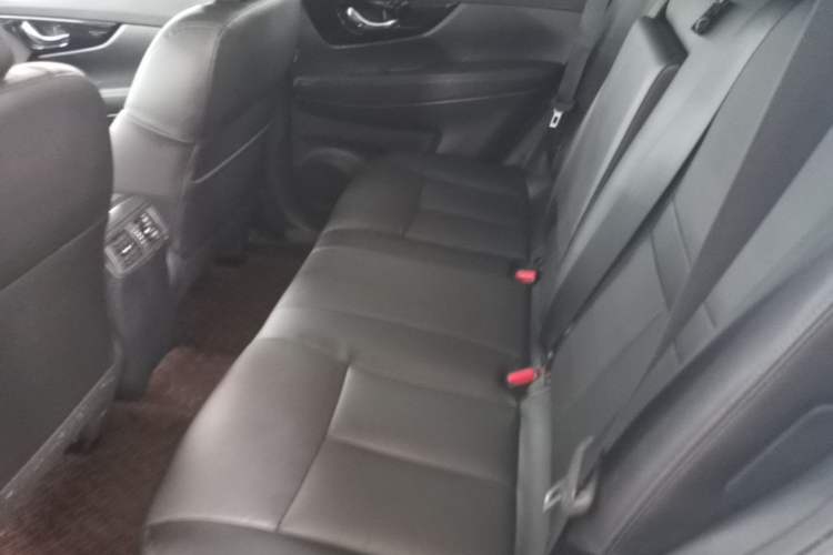Used Nissan X-Trail 2023 Classic 2.0L Two-Wheel Drive Smart Connect Premium Edition Left Rear Seat