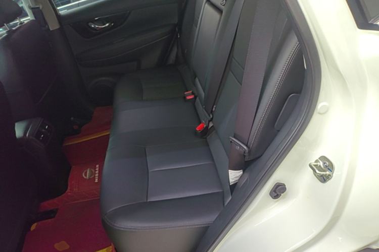 Used Nissan X-Trail 2023 Classic 2.0L Two-Wheel Drive Smart Connect Premium Edition Left Rear Seat