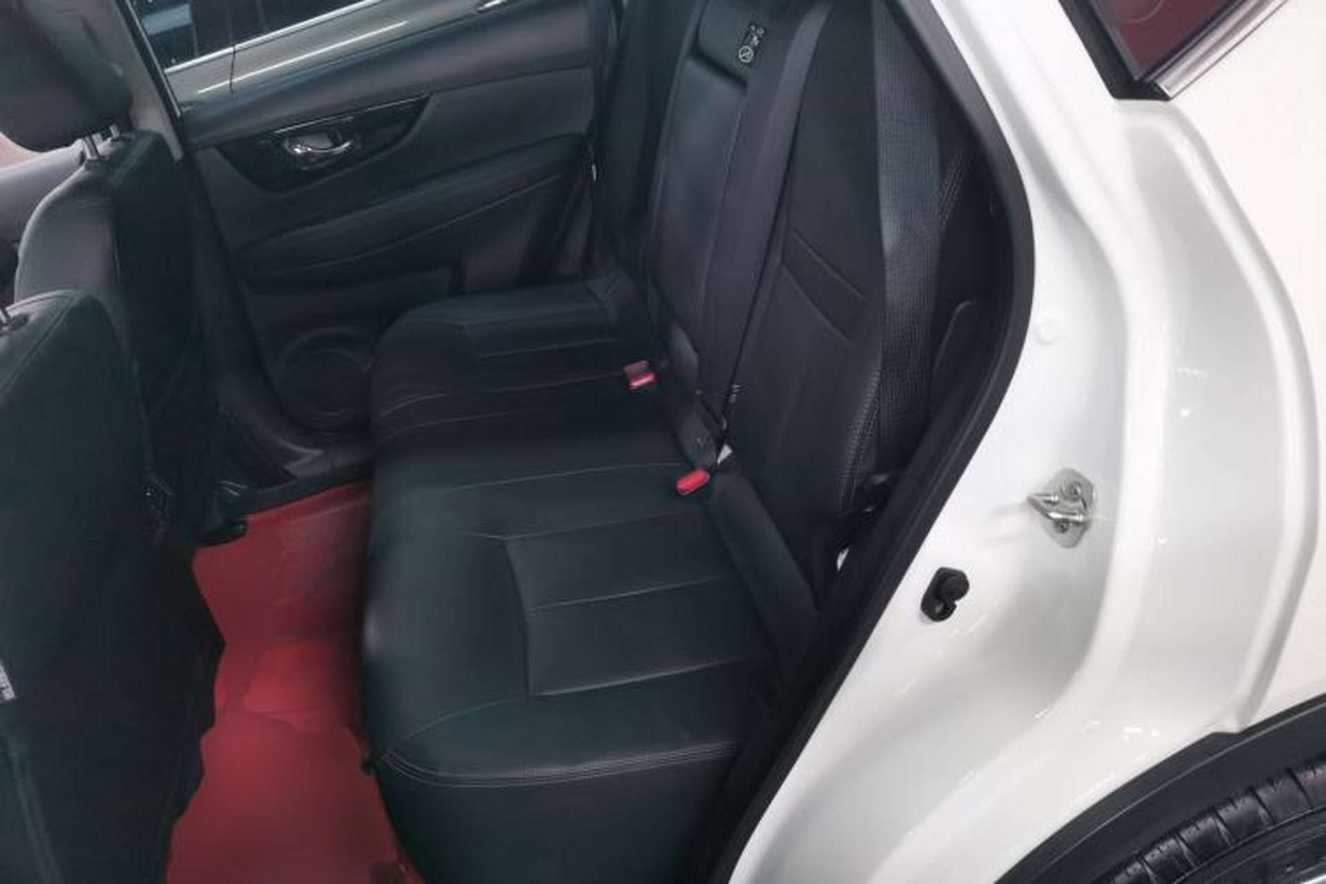 Used Nissan X-Trail 2023 Classic 2.0L Two-Wheel Drive Smart Connect & Comfort Edition Left Rear Seat