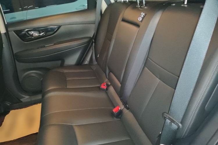Used Nissan X-Trail 2023 Classic 2.0L Two-Wheel Drive Smart Connect & Comfort Edition Left Rear Seat