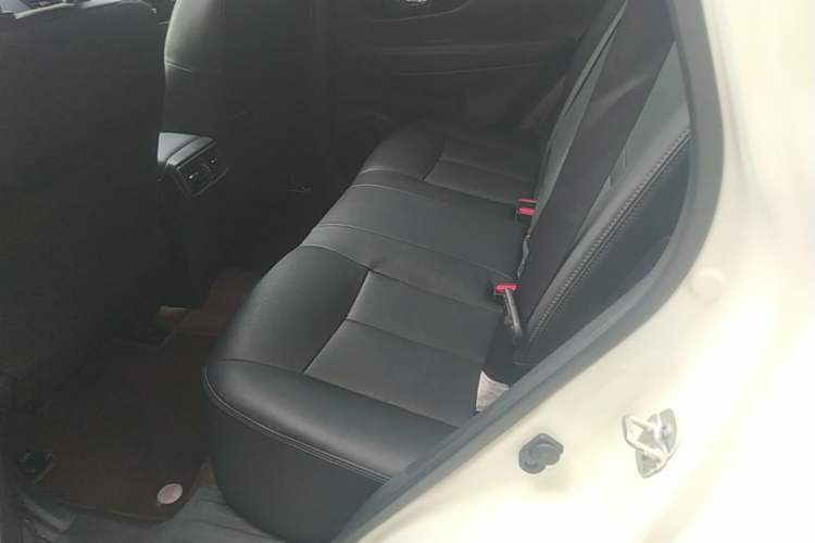 Used Nissan X-Trail 2023 Classic 2.0L Two-Wheel Drive Smart Connect Premium Edition Left Rear Seat