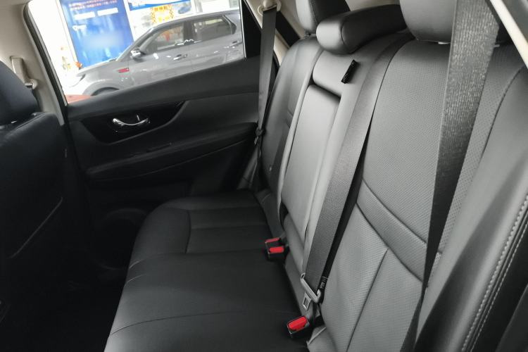 Used Nissan X-Trail 2023 Classic 2.0L Two-Wheel Drive Smart Connect Premium Edition Left Rear Seat