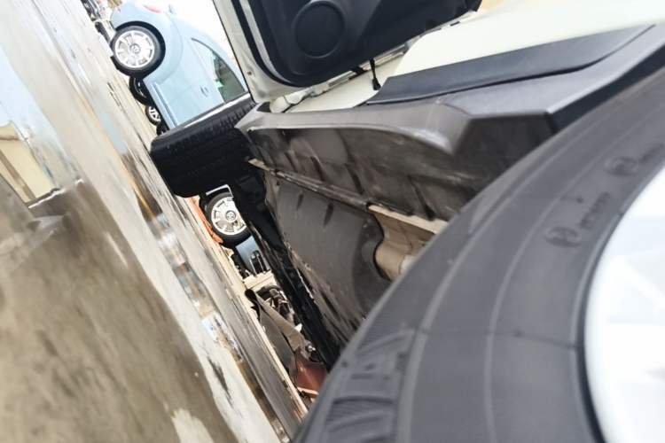 Used Nissan X-Trail 2023 Classic 2.0L Two-Wheel Drive Smart Connect Premium Edition Left Side Sill