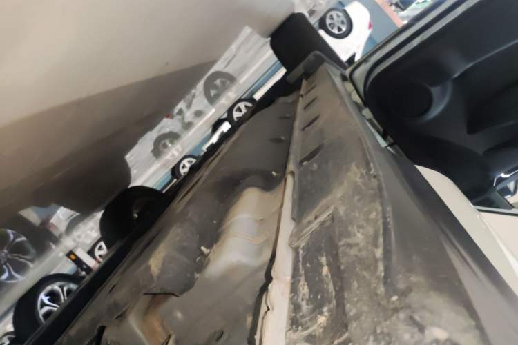 Used Nissan X-Trail 2023 Classic 2.0L Two-Wheel Drive Smart Connect Premium Edition Left Side Sill