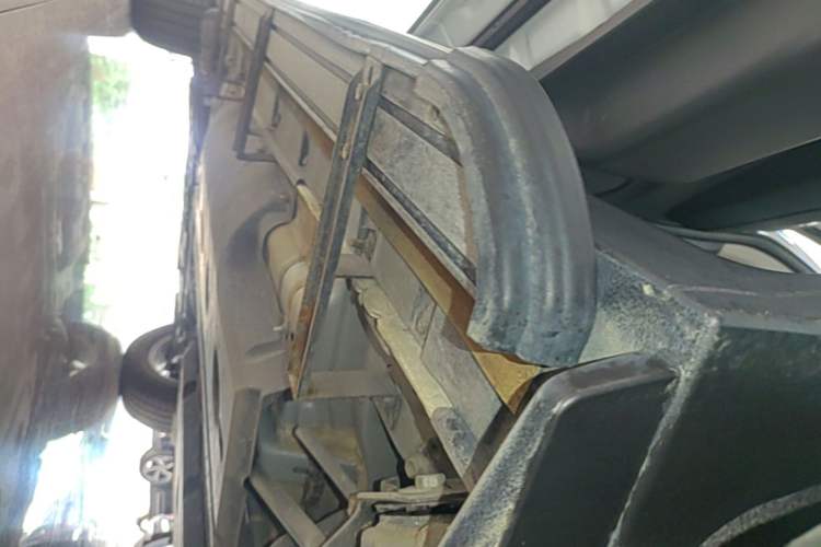 Used Nissan X-Trail 2023 Classic 2.0L Two-Wheel Drive Smart Connect Premium Edition Left Side Sill