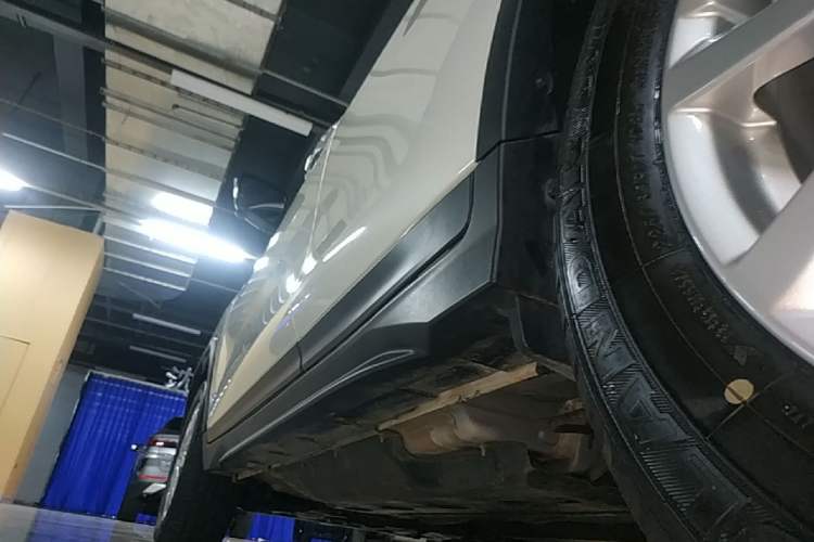 Used Nissan X-Trail 2023 Classic 2.0L Two-Wheel Drive Smart Connect & Comfort Edition Left Side Sill