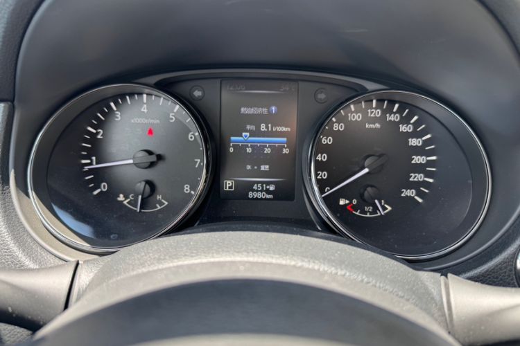 Used Nissan X-Trail 2023 Classic 2.0L Two-Wheel Drive Smart Connect Premium Edition Odometer Close Up