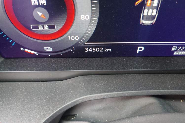 Used Nissan X-Trail 2023 e-POWER Ultra-Hybrid Dual-Motor All-Wheel-Drive Supreme Edition Odometer Close Up
