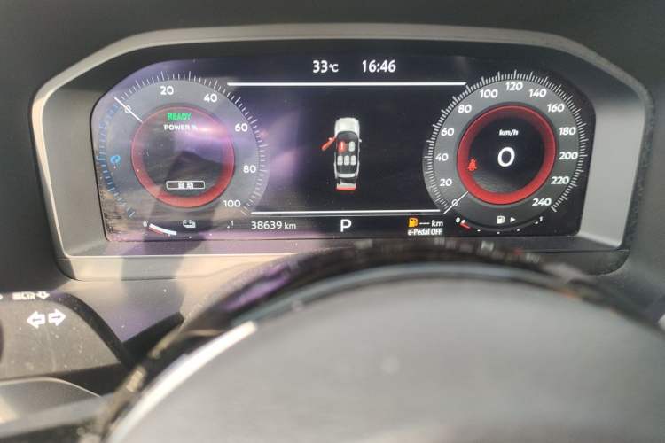 Used Nissan X-Trail 2023 e-POWER Ultra-Hybrid Dual-Motor All-Wheel-Drive Supreme Edition Odometer Close Up