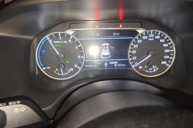 Used Nissan X-Trail 2023 e-POWER Ultra-Hybrid Dual-Motor All-Wheel-Drive Luxury Edition Odometer Close Up