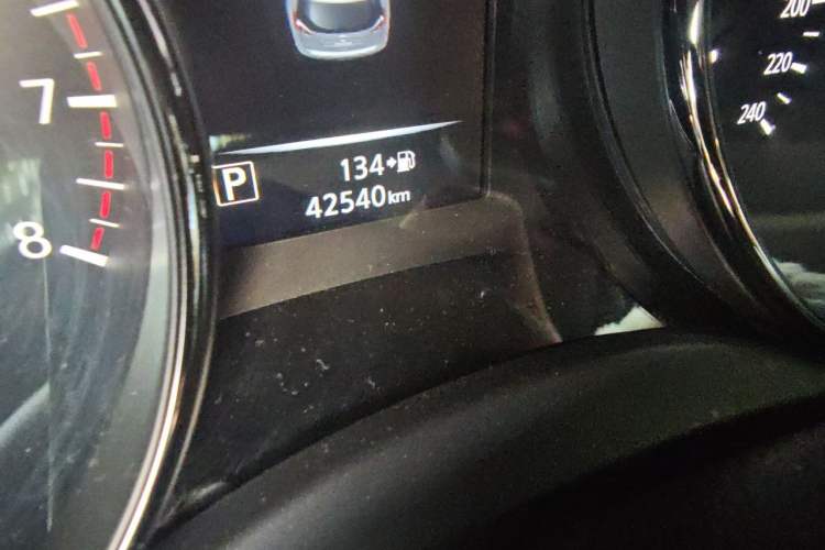 Used Nissan X-Trail 2023 Classic 2.0L Two-Wheel Drive Smart Connect Premium Edition Odometer Close Up