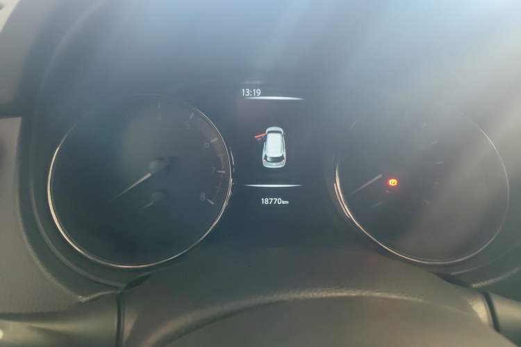 Used Nissan X-Trail 2023 Classic 2.0L Two-Wheel Drive Smart Connect Premium Edition Odometer Close Up
