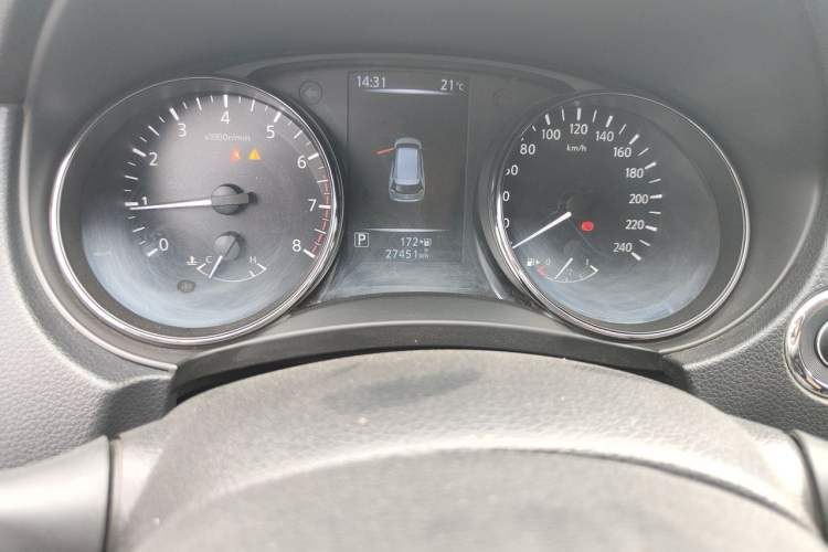 Used Nissan X-Trail 2023 Classic 2.0L Two-Wheel Drive Smart Connect Premium Edition Odometer Close Up
