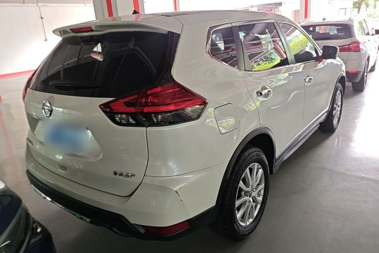 Used Nissan X-Trail 2023 Classic 2.0L Two-Wheel Drive Smart Connect & Comfort Edition Rear Right 45 Deg