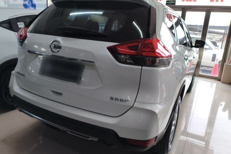 Used Nissan X-Trail 2023 Classic 2.0L Two-Wheel Drive Smart Connect Premium Edition Rear Right 45 Deg