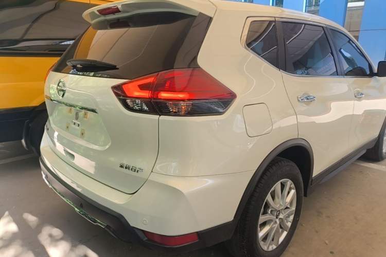 Used Nissan X-Trail 2023 Classic 2.0L Two-Wheel Drive Smart Connect Premium Edition Rear Right 45 Deg