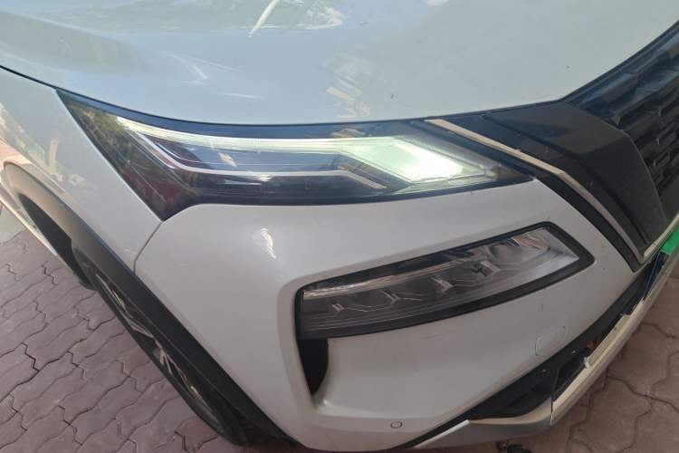 Used Nissan X-Trail 2023 e-POWER Ultra-Hybrid Dual-Motor All-Wheel-Drive Luxury Edition Right Front Headlight
